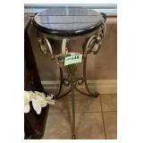 P - DECORATIVE WROUGHT IRON PLANT STAND (444)