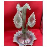 P - VINTAGE FENTON ART GLASS EPERGNE (429)