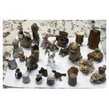 V - MIXED LOT OF COLLECTIBLES (B150)