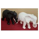 V - LOT OF 2 DECORATIVE ELEPHANT FIGURINES (B89)