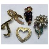 V - LOT OF COSTUME JEWELRY BROOCHES (J15)