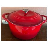 P - ENAMELED CAST IRON DUTCH OVEN (B86)