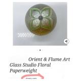 P - ORIENT & FLUME ART GLASS PAPERWEIGHT (B35)