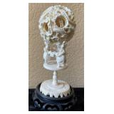 P - 1 PIECE VINTAGE CARVED IVORY 7"T (B6)