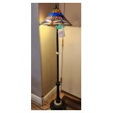 P - TIFFANY-STYLE FLOOR LAMP 48"T (A17)