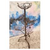 303 - VINTAGE WROUGHT IRON PLANT STAND (E45)