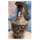 303 - CHINESE CERAMIC VASE 19"T (E14)
