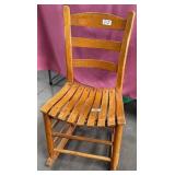 312 - VINTAGE WOODEN ROCKING CHAIR (B37)