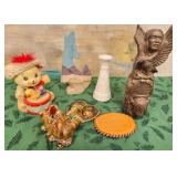 311 - LOT OF VINTAGE COLLECTIBLES (J88)