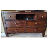 11 - BASSETT SIDEBOARD / BUFFET
