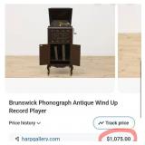 311 - ANTIQUE BRUNSWICK VICTROLA RECORD PLAYER