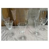 311 - LOT OF MIXED VINTAGE STEMWARE