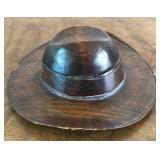 M - 1920 WOOD HAT INKWELL (E55)