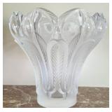 11 - LALIQUE VASE 9"T