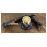 M - ANTIQUE STAG HORN & BRASS INKWELL (E111)
