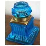 M - AMERICAN BLUE GLASS & BRASS INKWELL (E42)