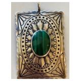 Q - STERLING SILVER & STONE PENDANT (J1)