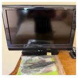 Q - INSIGNIA 42" LCD TV W/ REMOTE (R2)
