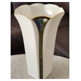 T - LENOX VASE 10"T (E6)