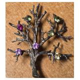 W - VINTAGE COSTUME JEWELRY TREE BROOCH (1)