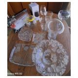 W - GLASS SERVING PLATES, STEMWARE, VASE (K11)