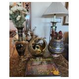 Y - 3 DECORATIVE VASES, FAUX FLOWERS, ART BOOKS