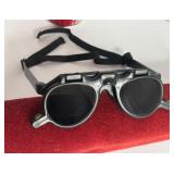 777 - VINTAGE ORIGINAL BLACK BASEBALL FLIP UP SUNG