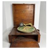 777 - ANTIQUE COLUMBIA GRAFONOLA