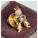 777 - VINTAGE 14K GOLD COWBOY PIN W/ STONE & BOX