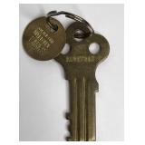 777 - INCREDIBLE VINTAGE BRASS JAILERS KEY FROM AL