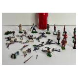 777 - LARGE LOT OF ANTIQUE MINIATURE LEAD SOLDIERS