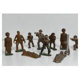 777 - LARGE LOT OF ANTIQUE WW1 LEAD TOY SOLDIERS