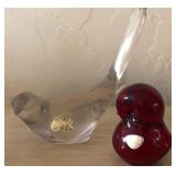 K - LOT OF 2 ART GLASS BIRDS (K135)