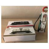 K - MODEL LOCOMOTIVE, TANK CAR, VTG GAS PUMP (L46)