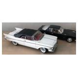 K - LOT OF 2 COLLECTIBLE CARS (K107)