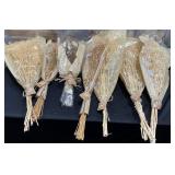 43 - NEW WMC 7 BUNDLES PRESERVED FLOWERS