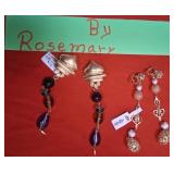 341 - 2 PAIR COSTUME JEWELRY EARRINGS (Y168)