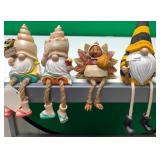 43 - NEW WMC LOT OF 4 SHELF SITTERS (A140)