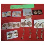 341 - 9 PAIR COSTUME EARRINGS (Y117)