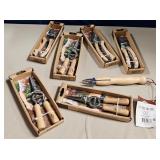 43 - NEW WMC MIXED LOT GARDENING HAND TOOLS
