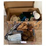 Q - LOT OF NEEDLEWORK / YARN (T6)