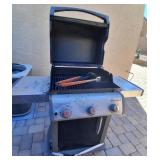 R - WEBER SPIRIT GAS GRILL (Y1)