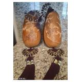 R - PAIR OF CARVED GOURD WALL HANGINGS (K17)