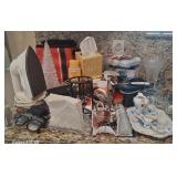 R - STEAM IRON, GLASSWARE, FIGURINES, MORE (J21)