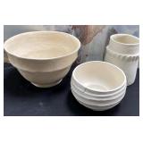 43 - NEW WMC CERAMIC BOWLS & VASE (94B)