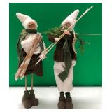 43 - NEW WMC 2 CHRISTMAS FIGURES W/ SKIS (L85)