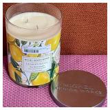 43 - NEW WMC MICHEL DESIGN WORKS CANDLE (F36)