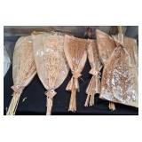 43 - NEW WMC BUNDLES OF PRESERVED FLOWERS (183B)