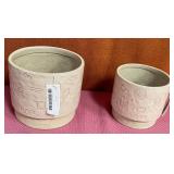 43 - NEW WMC LOT OF 2 PLANTER POTS (F44)