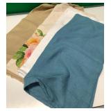 43 - NEW WMC LOT OF 28"SQ PILLOW COVERS (L51)